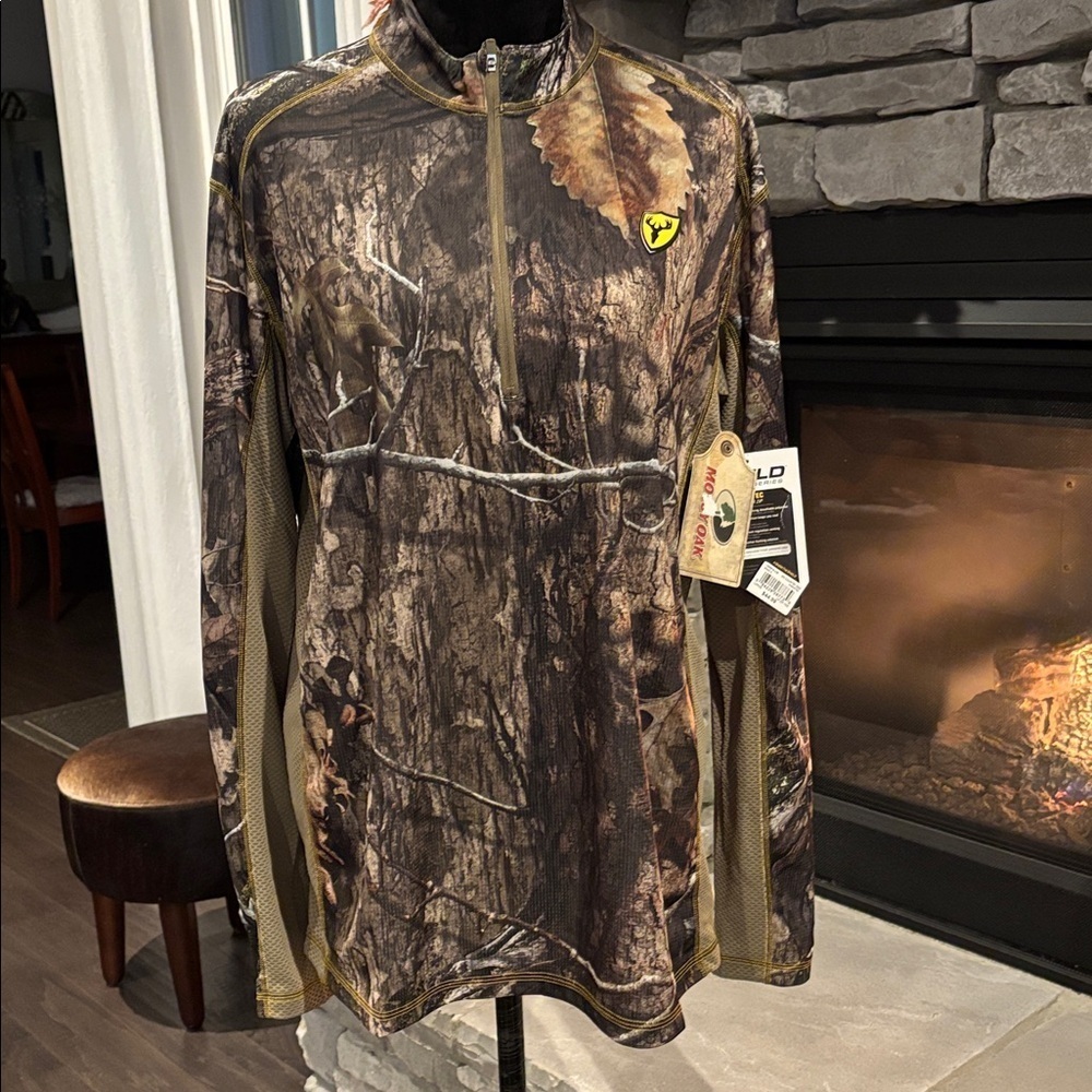 Mossy Oak 1/4 zip,antimicrobial,moisture wicking, country camo